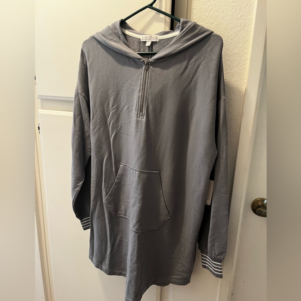 PJ Salvage ‘Running Errands Long Hoodie’ size M